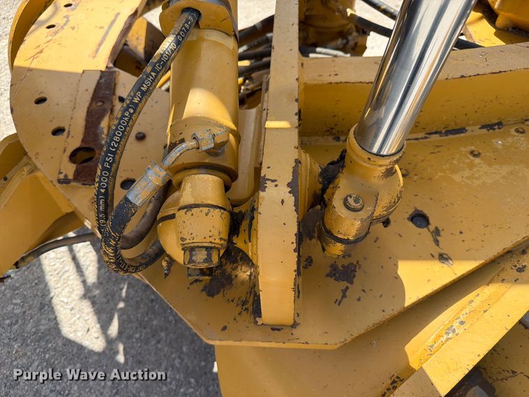image for item EX4013 2003 Caterpillar 160H motor grader