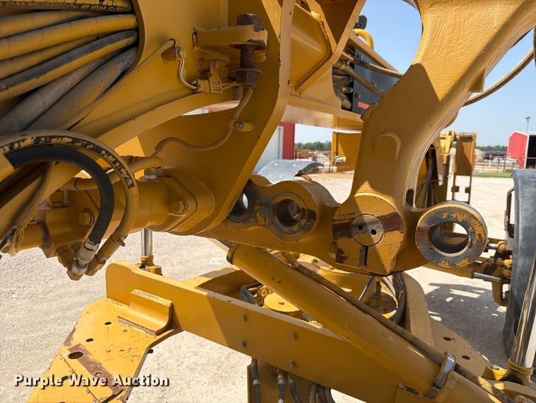 image for item EX4013 2003 Caterpillar 160H motor grader