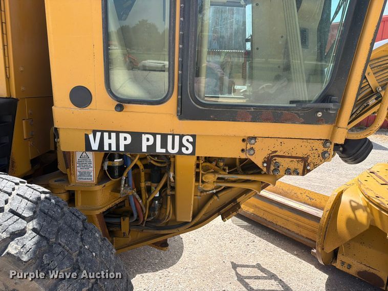 image for item EX4013 2003 Caterpillar 160H motor grader