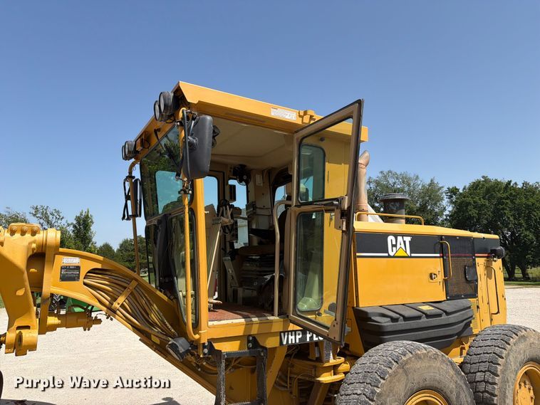 image for item EX4013 2003 Caterpillar 160H motor grader