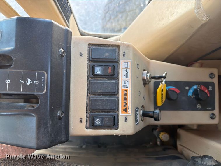 image for item EX4013 2003 Caterpillar 160H motor grader