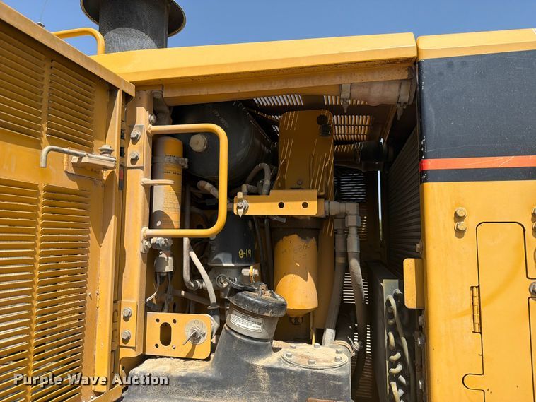 image for item EX4013 2003 Caterpillar 160H motor grader
