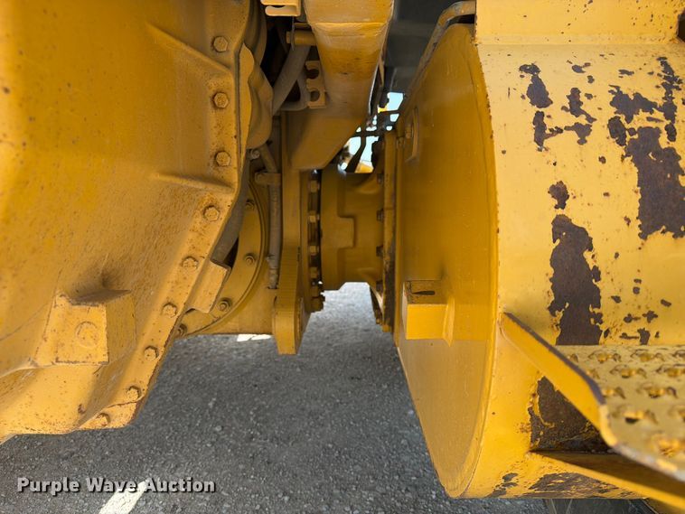 image for item EX4013 2003 Caterpillar 160H motor grader