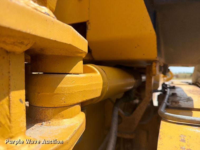 image for item EX4013 2003 Caterpillar 160H motor grader