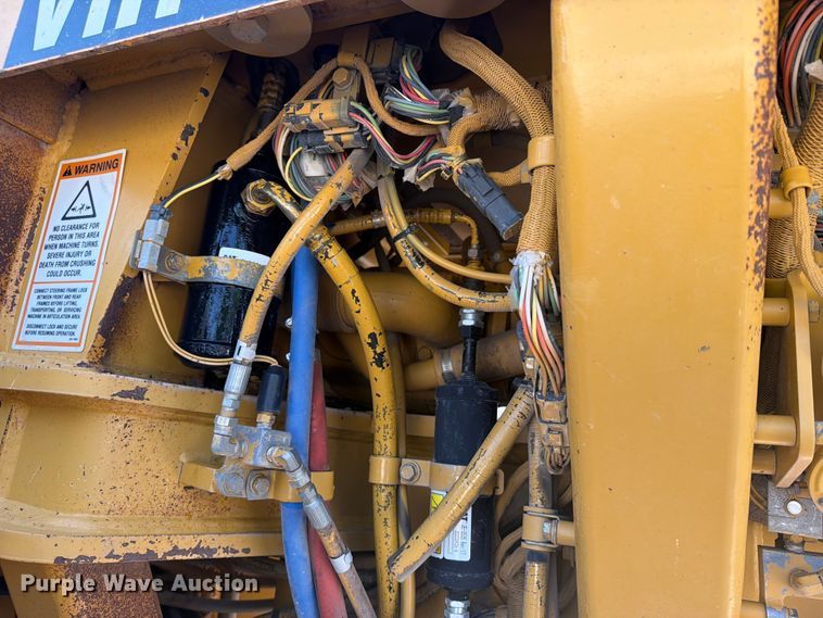 image for item EX4013 2003 Caterpillar 160H motor grader