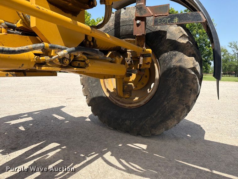 image for item EX4013 2003 Caterpillar 160H motor grader