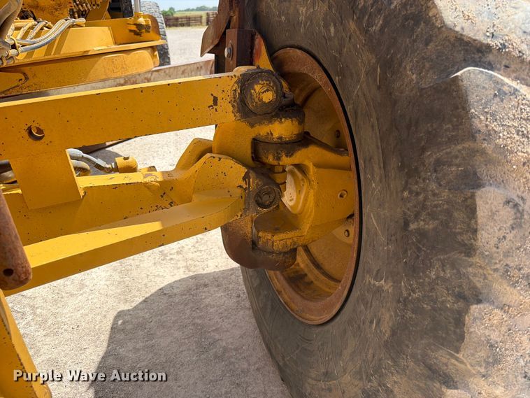 image for item EX4013 2003 Caterpillar 160H motor grader
