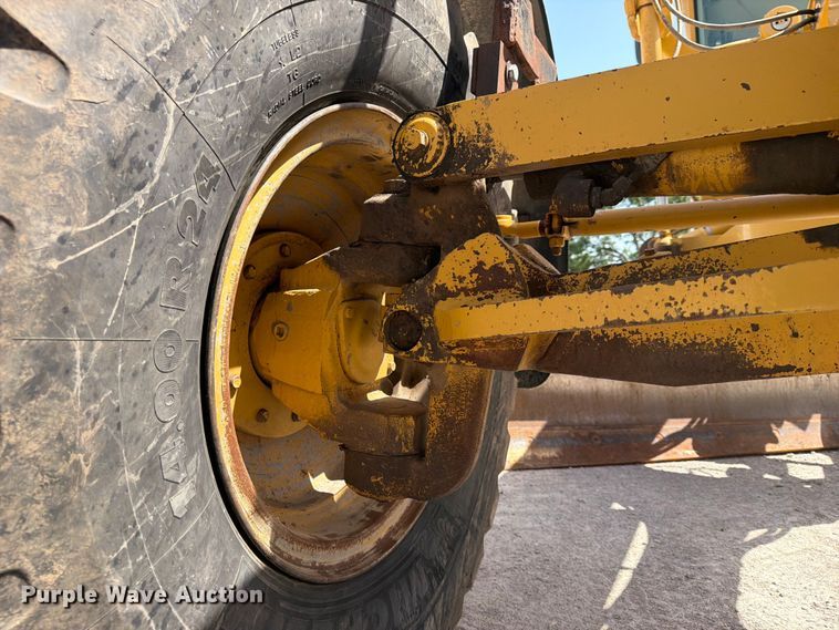 image for item EX4013 2003 Caterpillar 160H motor grader