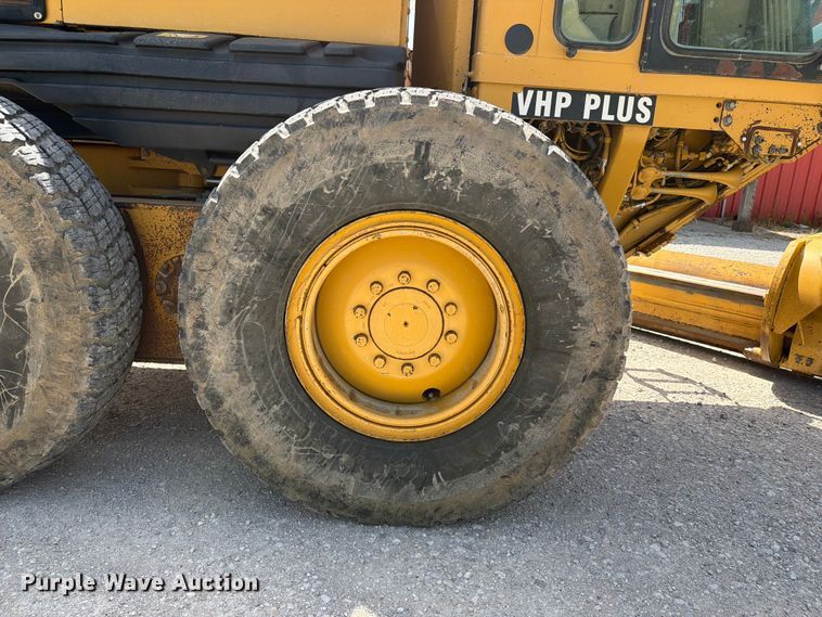 image for item EX4013 2003 Caterpillar 160H motor grader