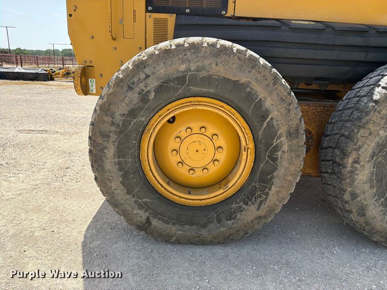 image for item EX4013 2003 Caterpillar 160H motor grader