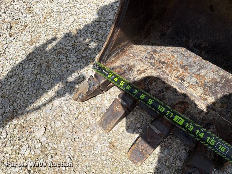 image for item EX4016 2007 John Deere 17D mini excavator