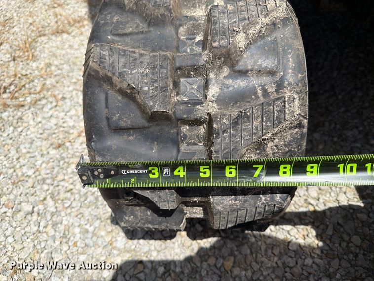 image for item EX4016 2007 John Deere 17D mini excavator