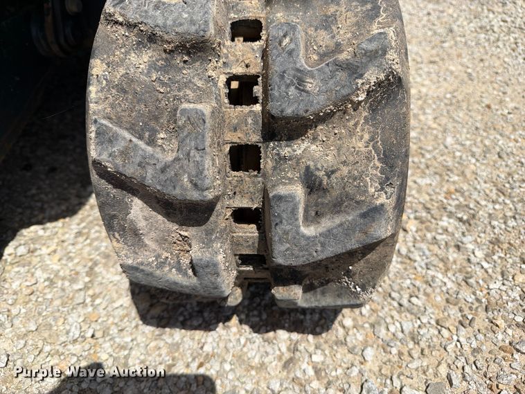 image for item EX4016 2007 John Deere 17D mini excavator