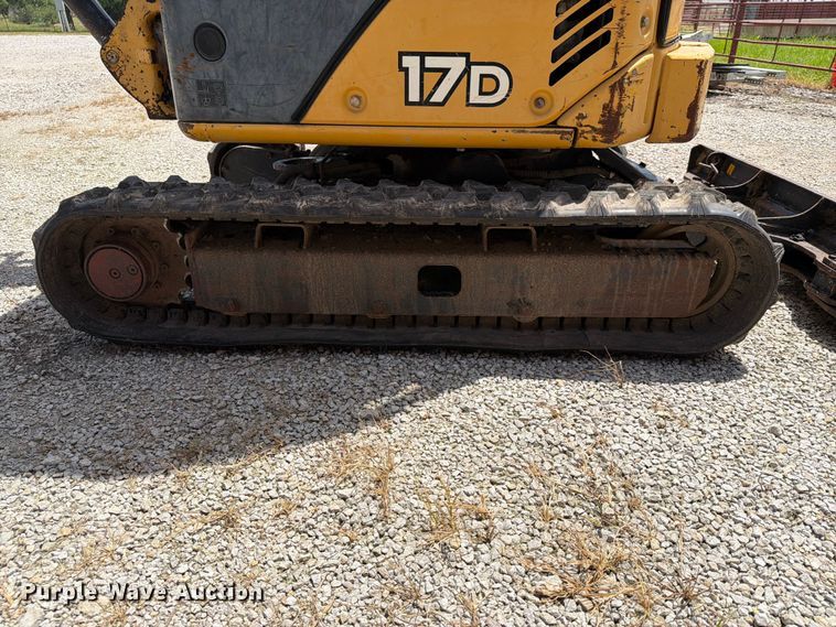 image for item EX4016 2007 John Deere 17D mini excavator