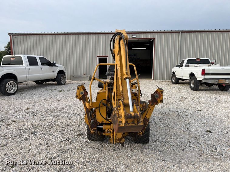 image for item EX4561 1995 Vermeer LM42 vibratory cable plow