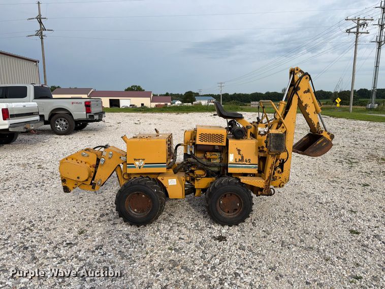 image for item EX4561 1995 Vermeer LM42 vibratory cable plow