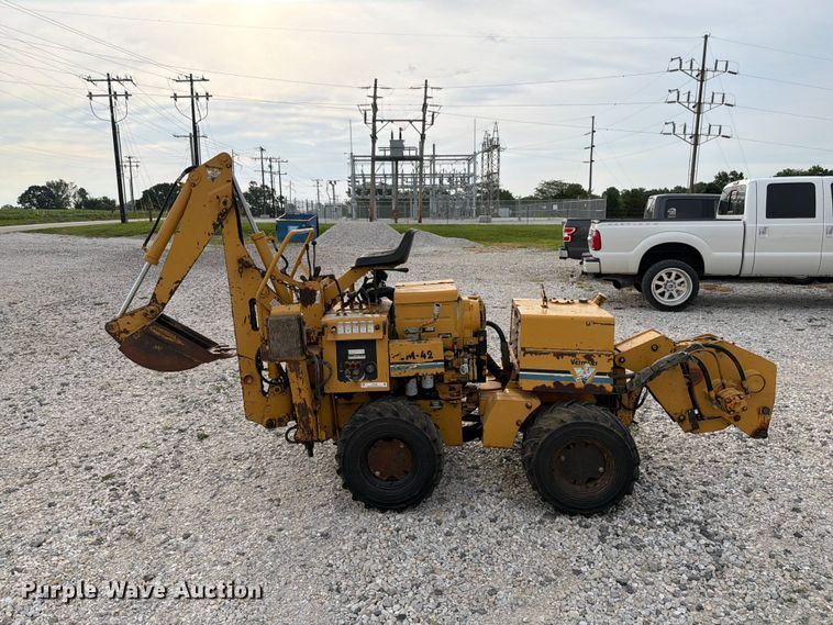 image for item EX4561 1995 Vermeer LM42 vibratory cable plow