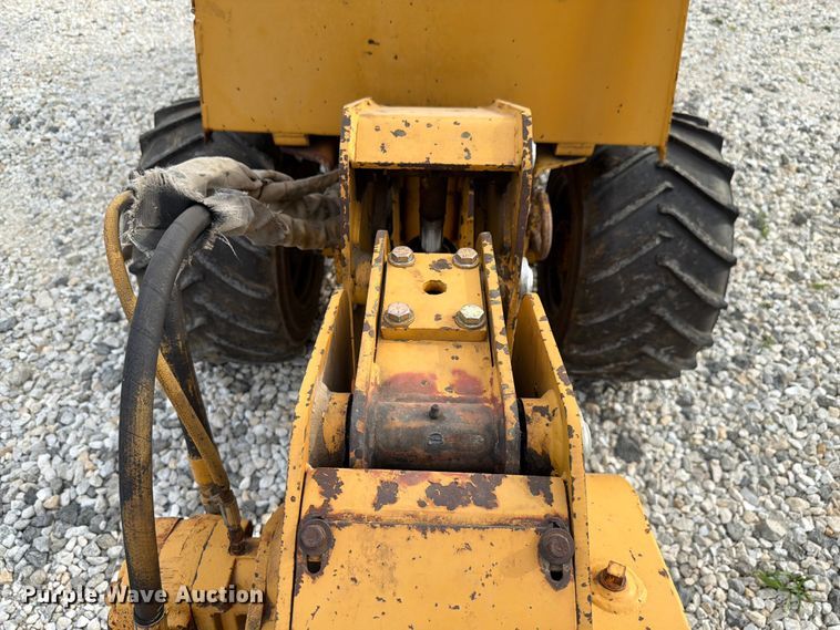 image for item EX4561 1995 Vermeer LM42 vibratory cable plow