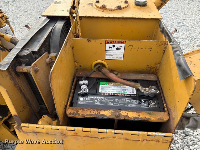 image for item EX4561 1995 Vermeer LM42 vibratory cable plow