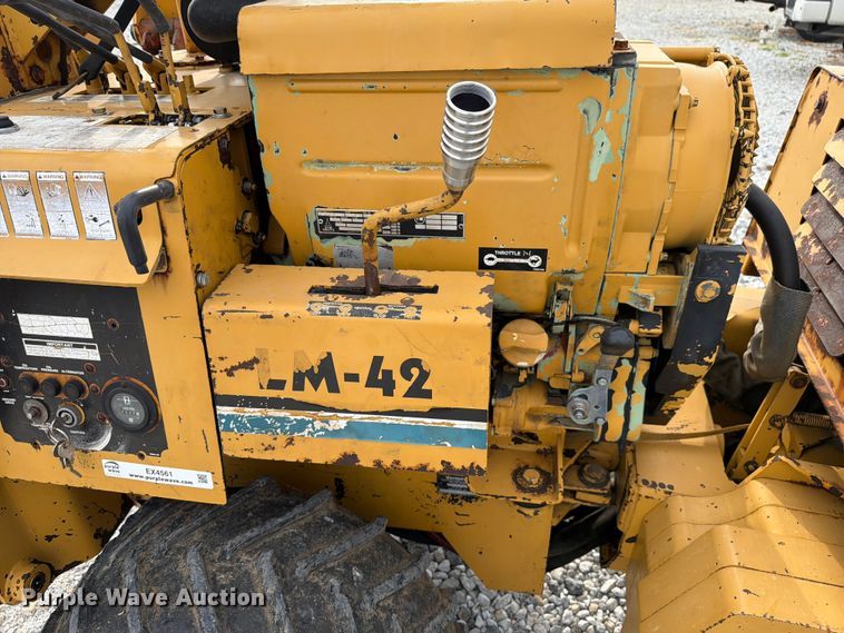 image for item EX4561 1995 Vermeer LM42 vibratory cable plow
