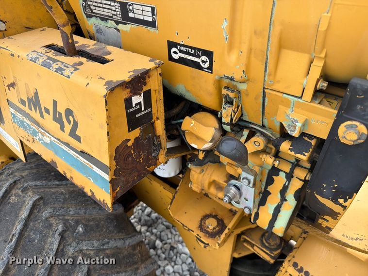 image for item EX4561 1995 Vermeer LM42 vibratory cable plow