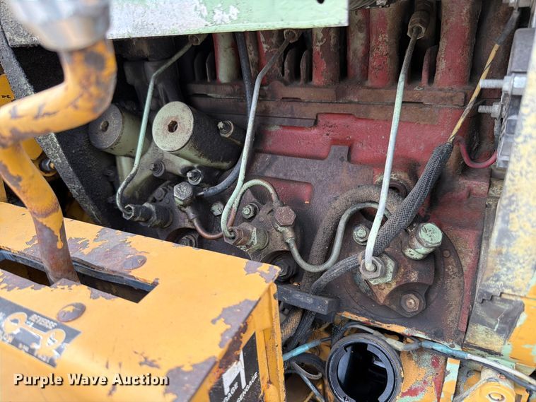 image for item EX4561 1995 Vermeer LM42 vibratory cable plow