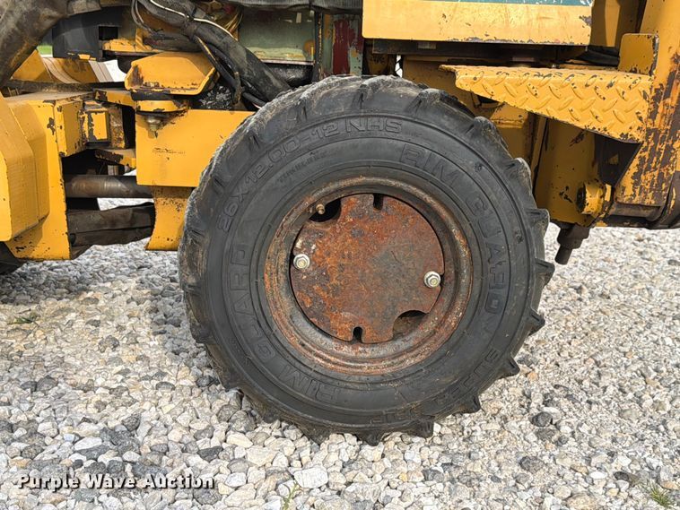 image for item EX4561 1995 Vermeer LM42 vibratory cable plow