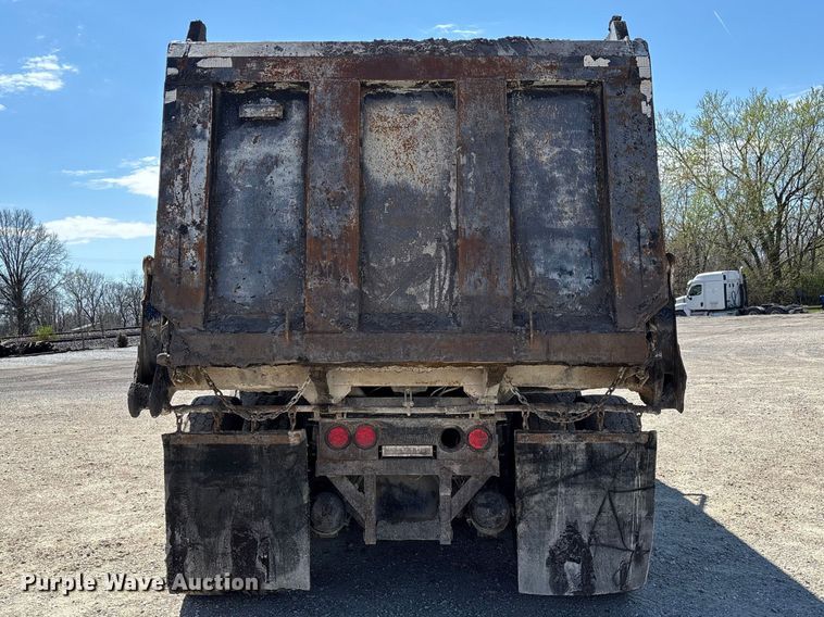 image for item FB3375 2007 Sterling L9500 dump truck