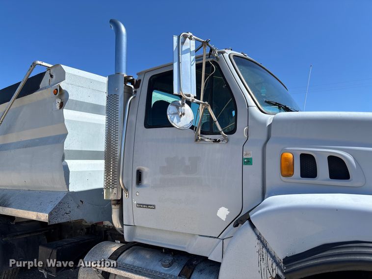 image for item FB3375 2007 Sterling L9500 dump truck