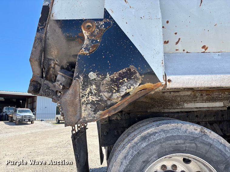 image for item FB3375 2007 Sterling L9500 dump truck