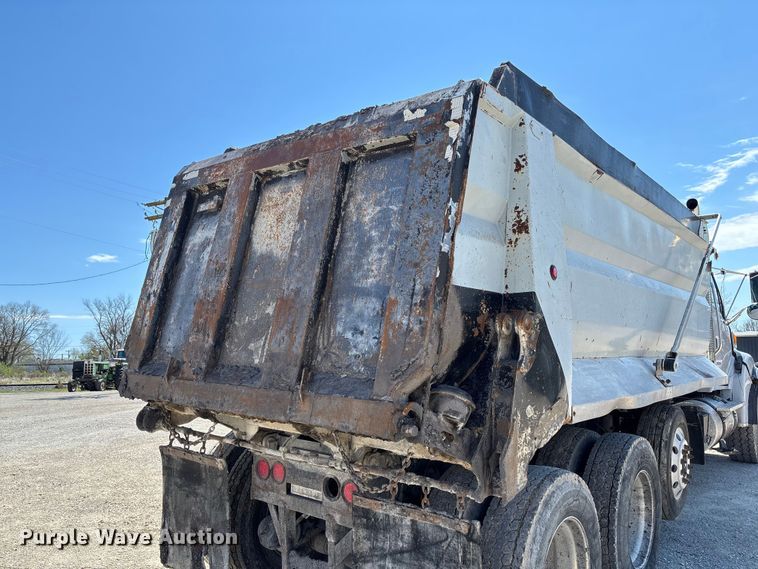 image for item FB3375 2007 Sterling L9500 dump truck