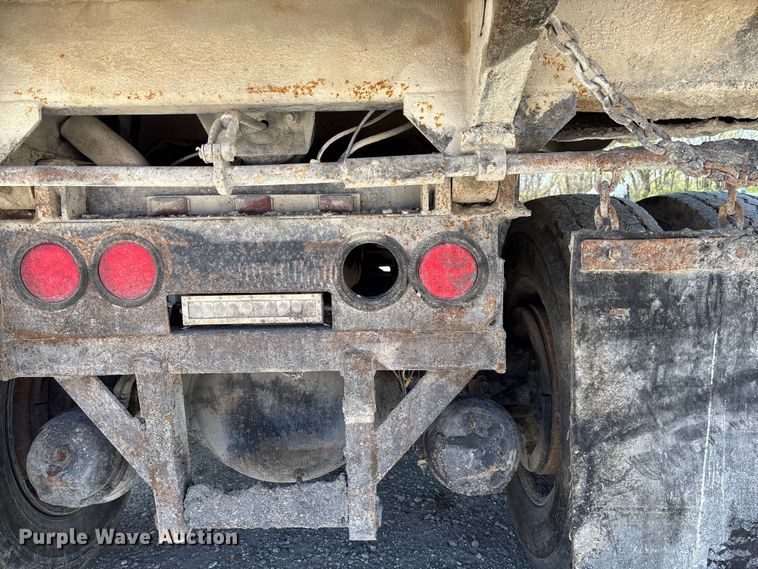 image for item FB3375 2007 Sterling L9500 dump truck