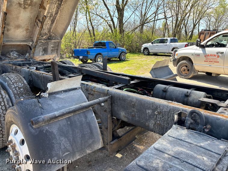 image for item FB3375 2007 Sterling L9500 dump truck