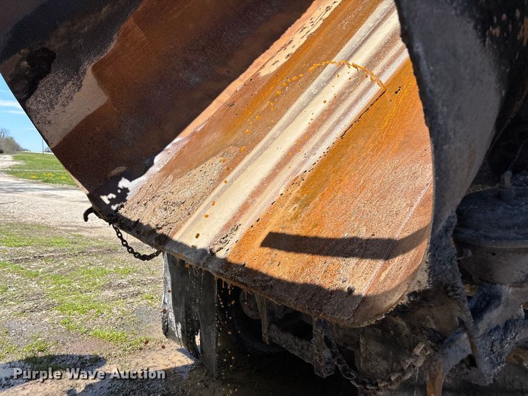 image for item FB3375 2007 Sterling L9500 dump truck
