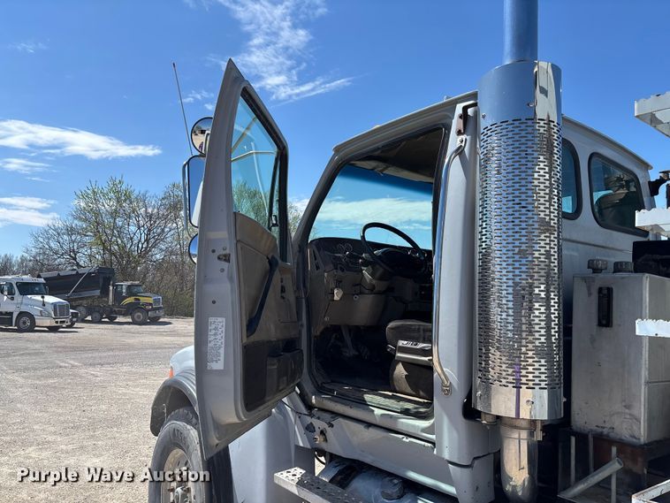 image for item FB3375 2007 Sterling L9500 dump truck
