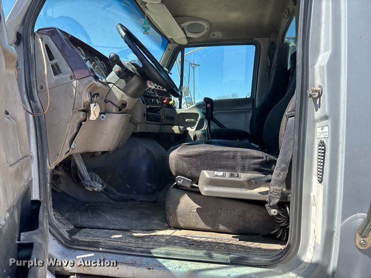 image for item FB3375 2007 Sterling L9500 dump truck
