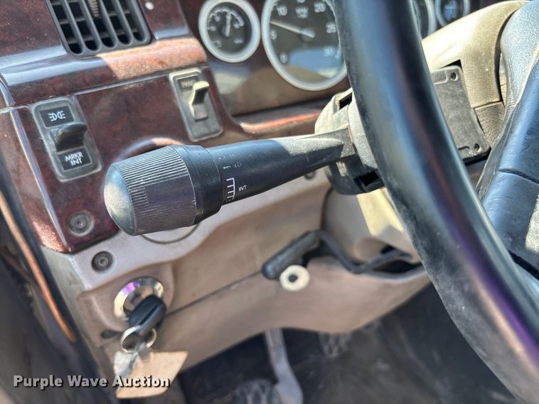 image for item FB3375 2007 Sterling L9500 dump truck