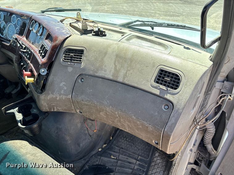 image for item FB3375 2007 Sterling L9500 dump truck