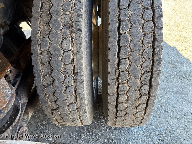 image for item FB3375 2007 Sterling L9500 dump truck