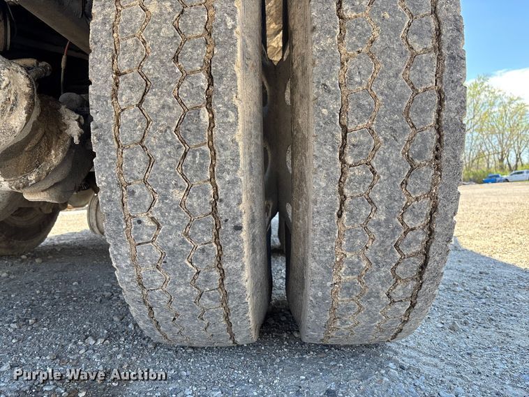 image for item FB3375 2007 Sterling L9500 dump truck