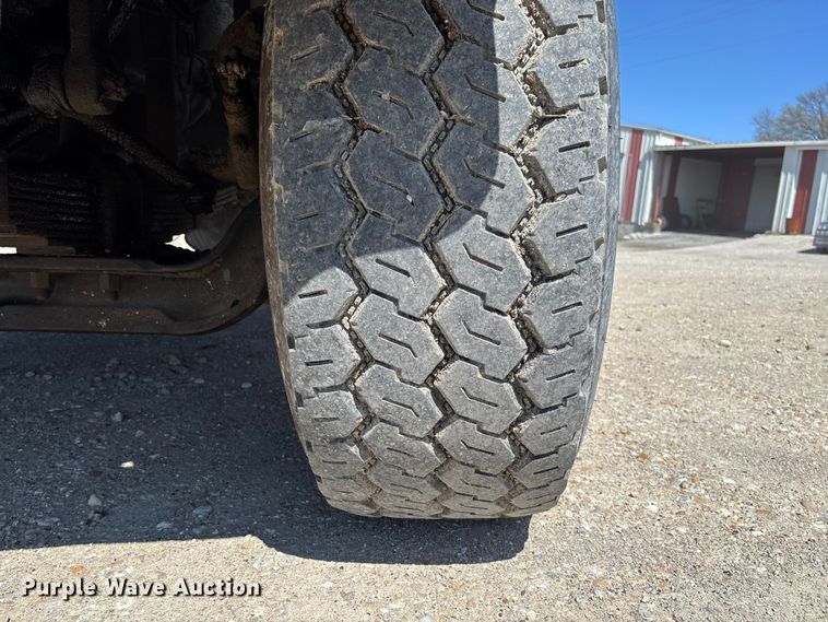 image for item FB3375 2007 Sterling L9500 dump truck