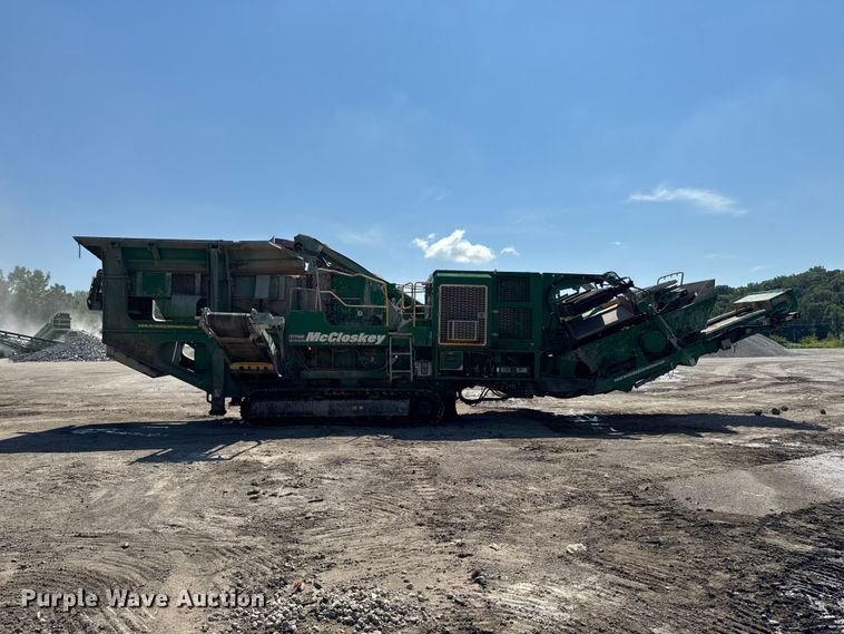 image for item FB5749 2016 McCloskey International 144R impact crusher