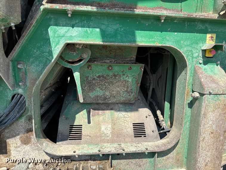 image for item FB5749 2016 McCloskey International 144R impact crusher