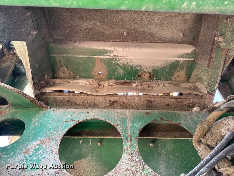 image for item FB5749 2016 McCloskey International 144R impact crusher