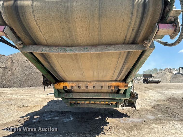 image for item FB5749 2016 McCloskey International 144R impact crusher