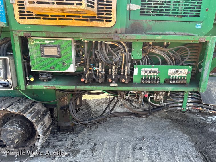 image for item FB5749 2016 McCloskey International 144R impact crusher