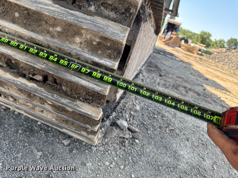 image for item FB5749 2016 McCloskey International 144R impact crusher