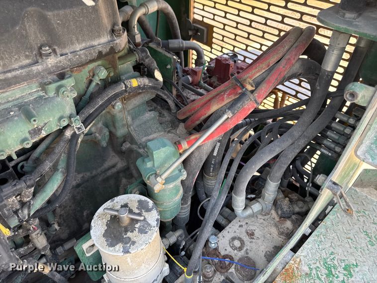 image for item FB5749 2016 McCloskey International 144R impact crusher