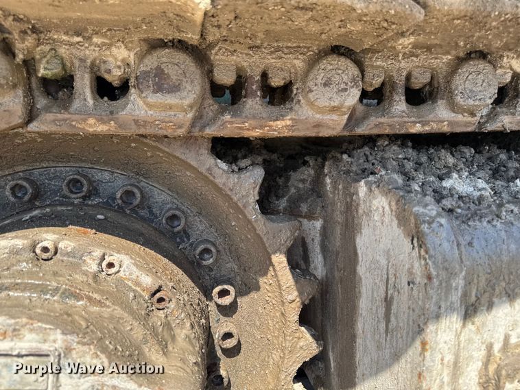 image for item FB5749 2016 McCloskey International 144R impact crusher