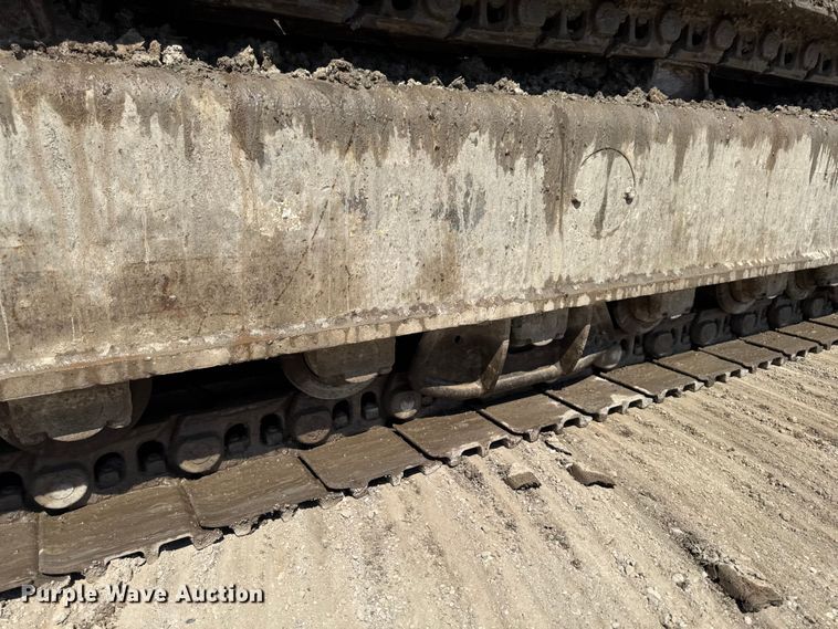 image for item FB5749 2016 McCloskey International 144R impact crusher